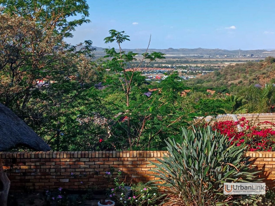 5 Bedroom Property for Sale in Cashan North West